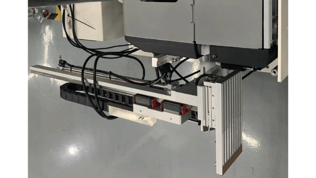Labeling Machine -- Advancements in Labeling Technology: Traditional vs. Intelligent Labeling Machin